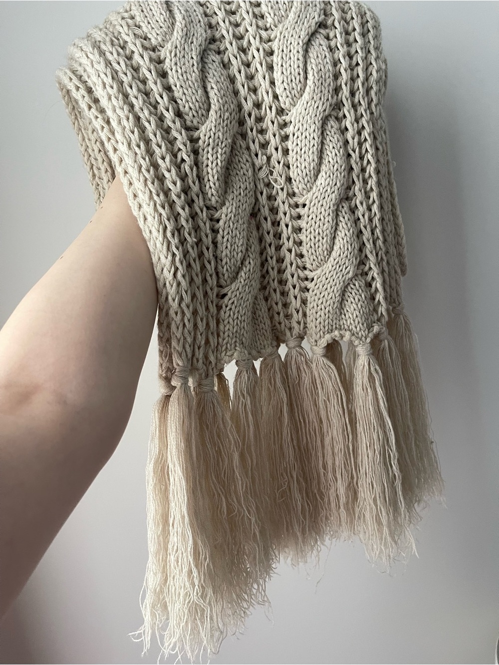 Forever 21 Beige Chunky Knit Scarf